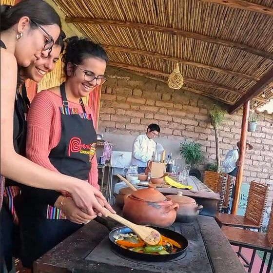 Taller de cocina en vivo sobre fogón de leña